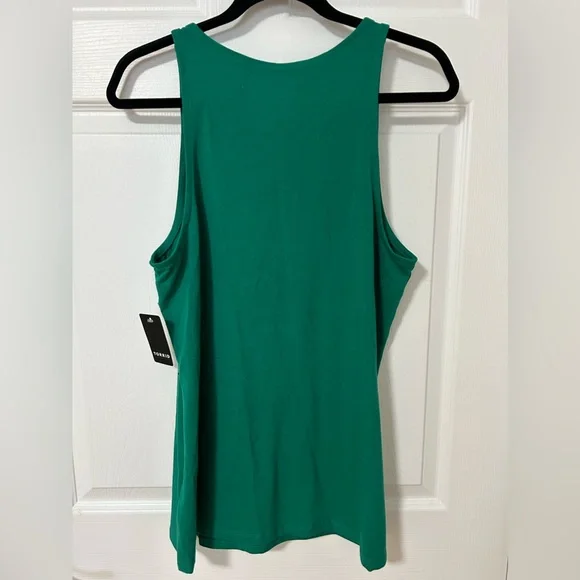 Torrid Tank - Picture 2 of 4